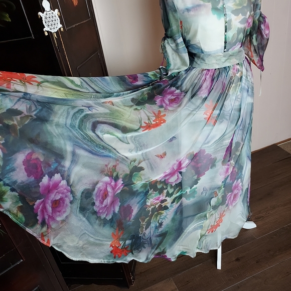 FloryDay Fairytale Gown NWT Watercolor Floral Maxi - Picture 3 of 13